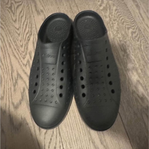 Native shoes - Picture 1 of 1